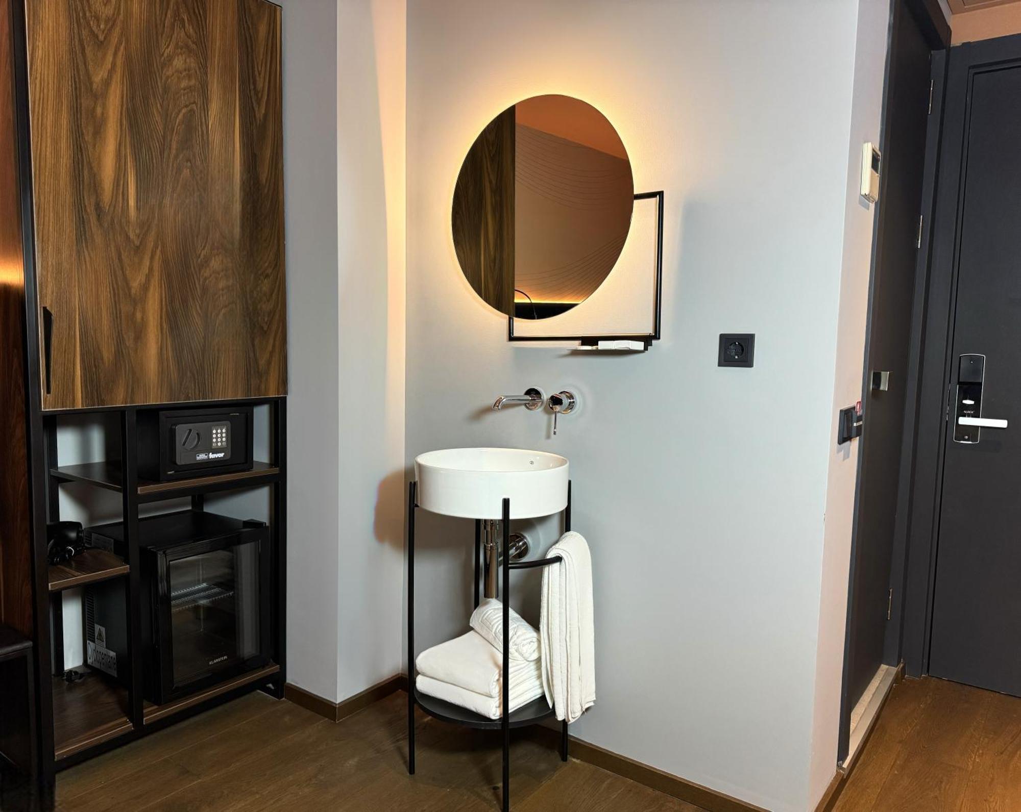 Tbilisi Edition - Design Hotel & Private Spa エクステリア 写真